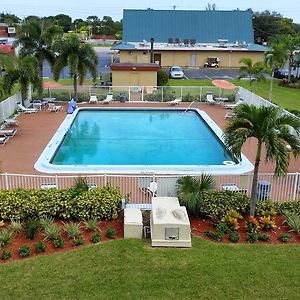 Budgetel Inn Pompano Beach